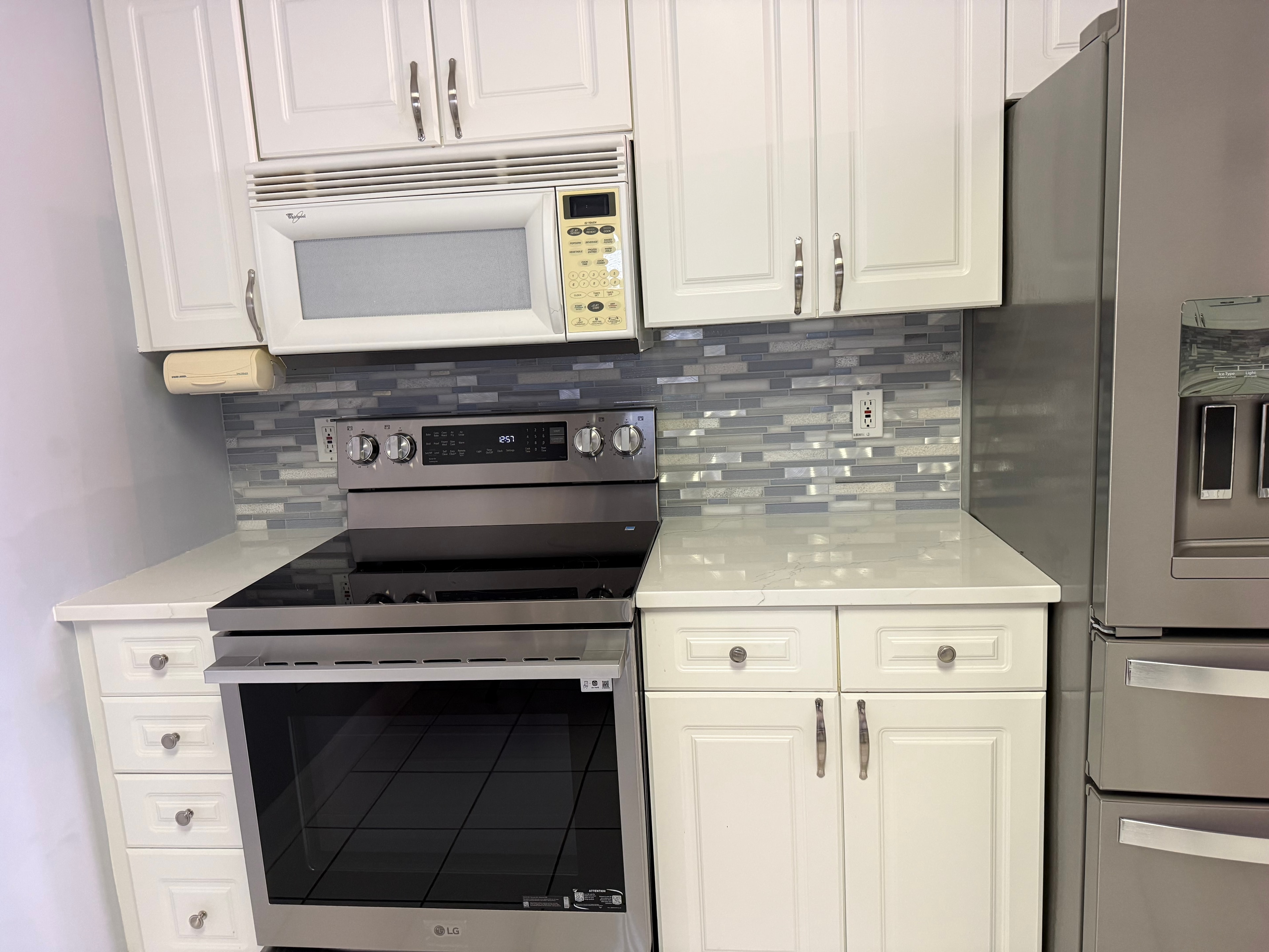 Kitchen tile backsplash and cabinet renovation
